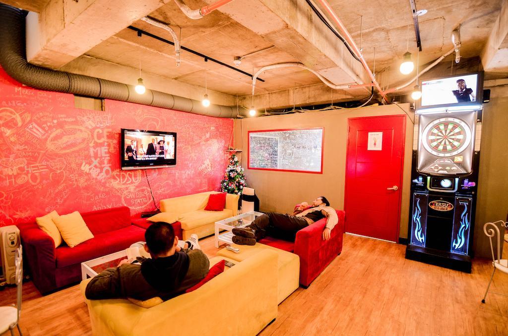 Kimchee Sinchon Guesthouse Seoul Exteriör bild